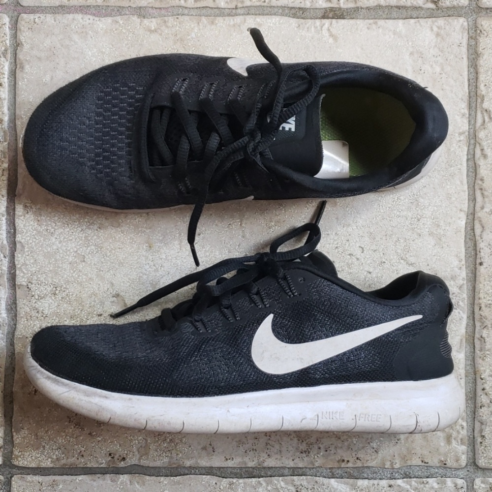 Nike Free Run Sneakers 7.5 Black/White